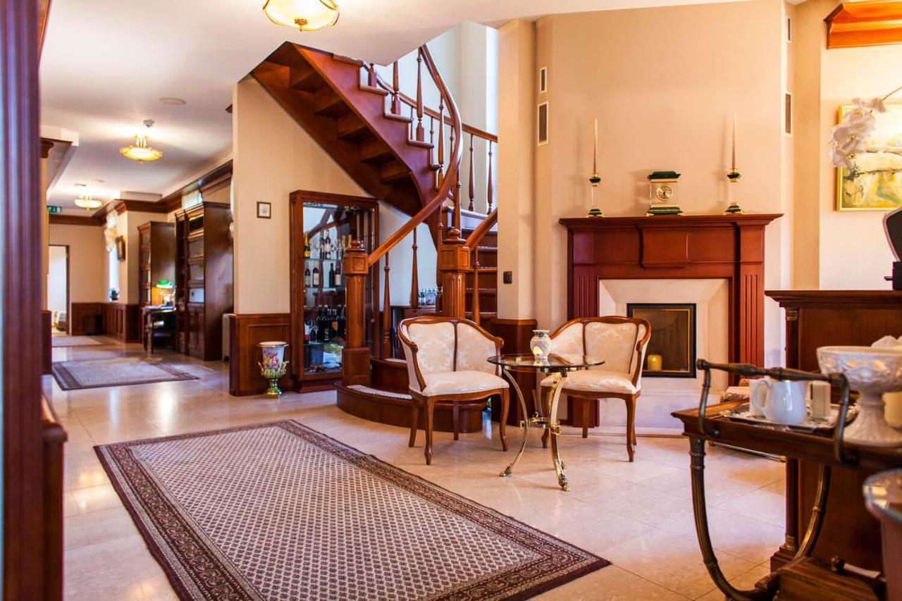Tb Palace Hotel & Spa Jūrkalne Εξωτερικό φωτογραφία